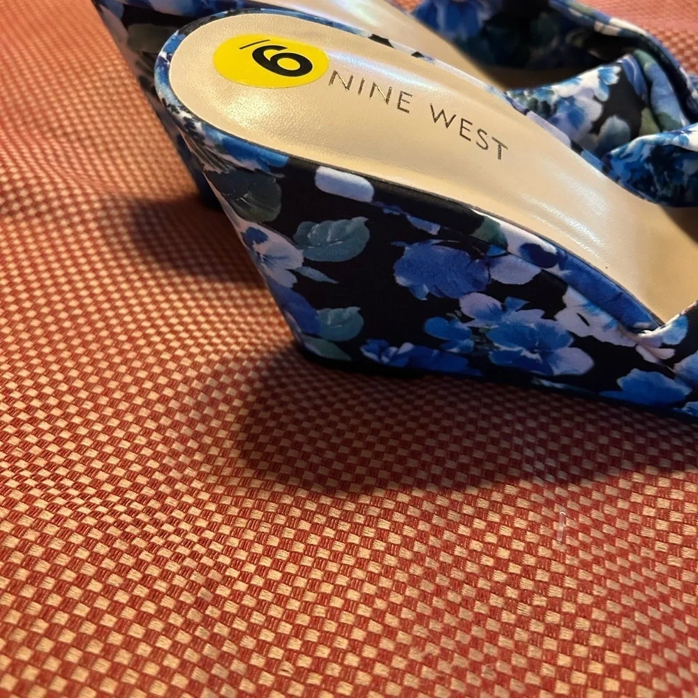 Nine West Blue Floral Women's Wedges